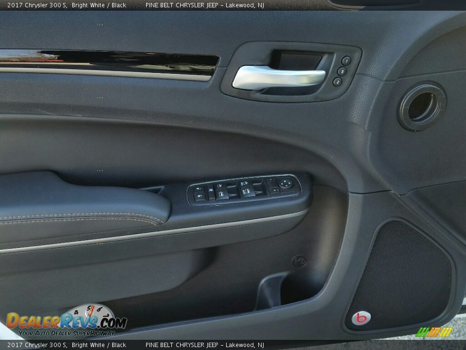 2017 Chrysler 300 S Bright White / Black Photo #8