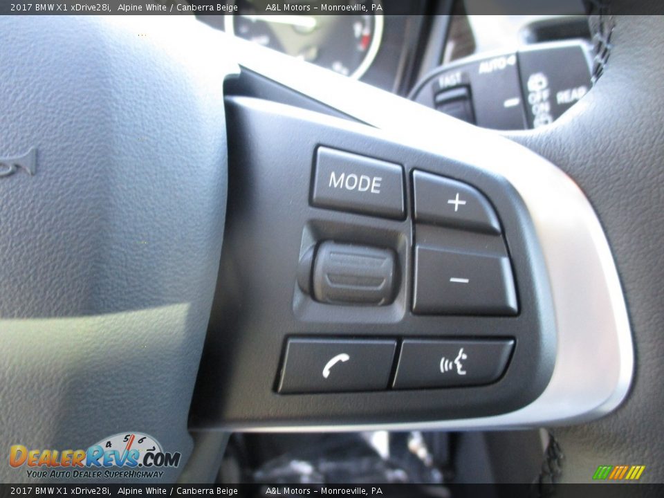 2017 BMW X1 xDrive28i Alpine White / Canberra Beige Photo #18