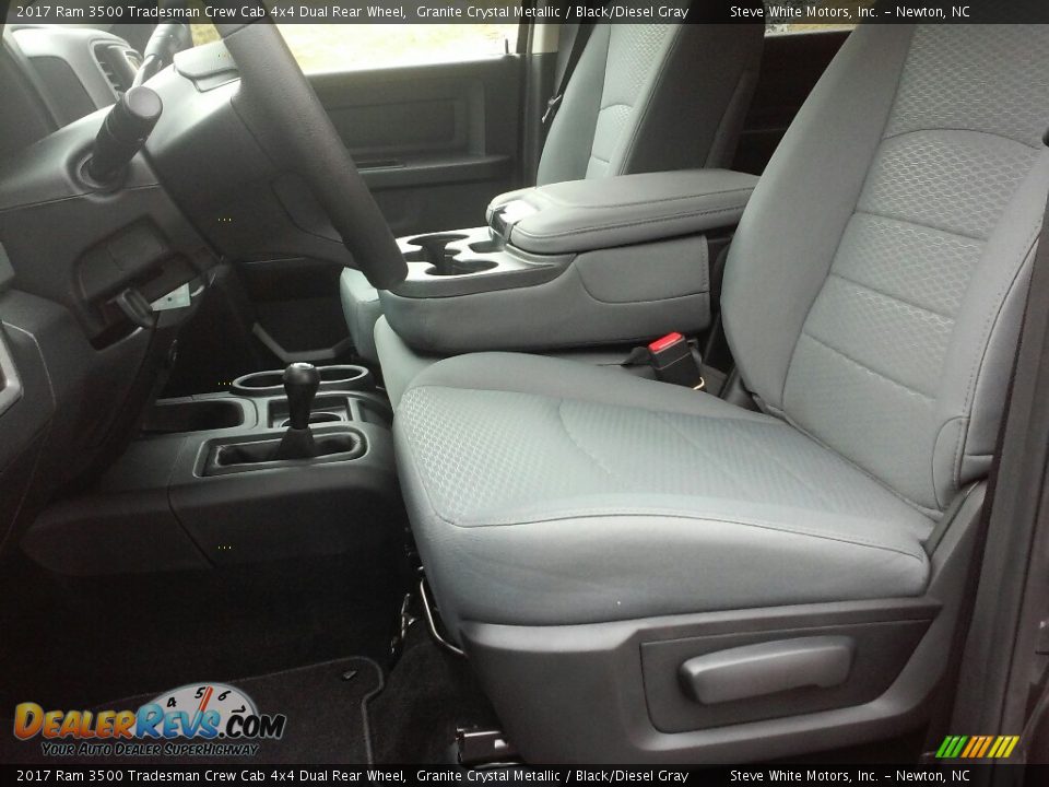 Black/Diesel Gray Interior - 2017 Ram 3500 Tradesman Crew Cab 4x4 Dual Rear Wheel Photo #10