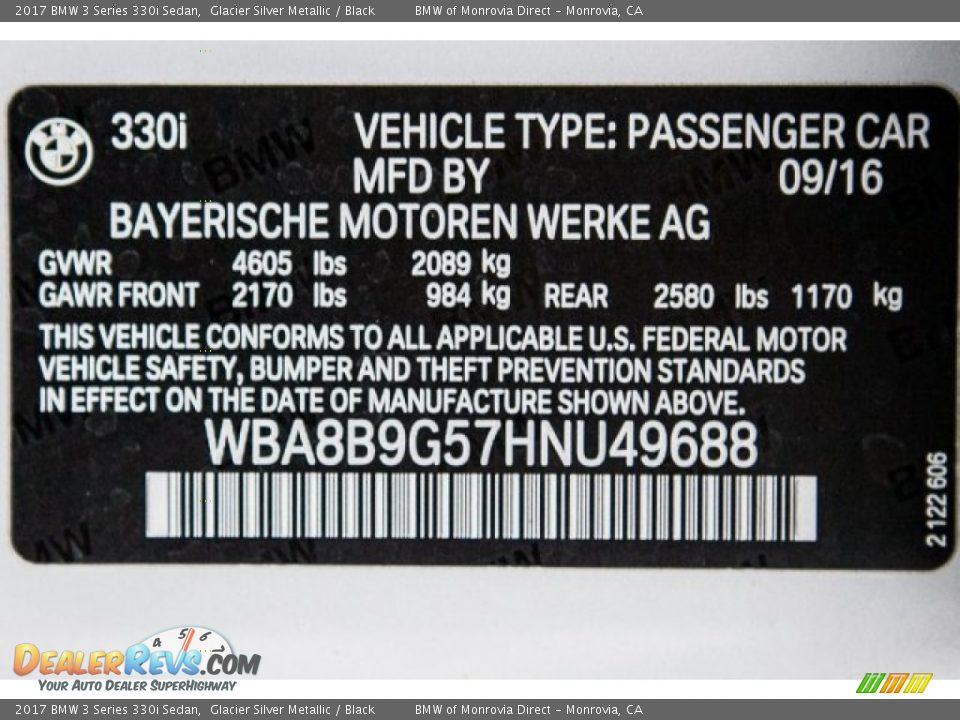 2017 BMW 3 Series 330i Sedan Glacier Silver Metallic / Black Photo #10