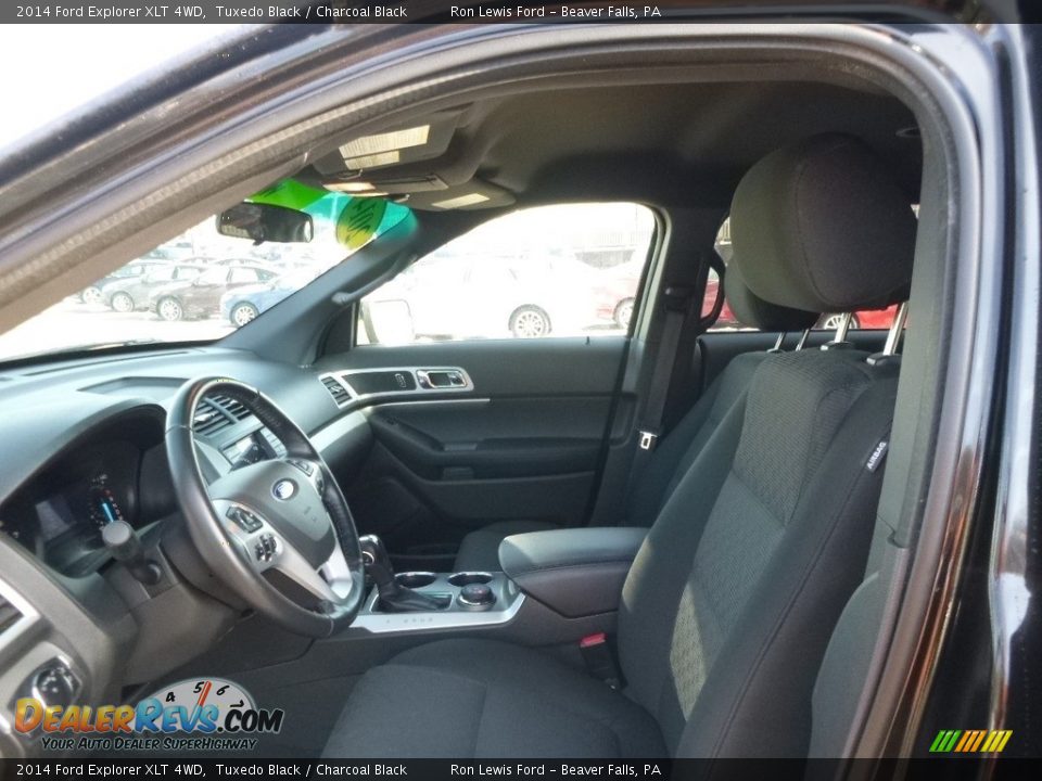 2014 Ford Explorer XLT 4WD Tuxedo Black / Charcoal Black Photo #10
