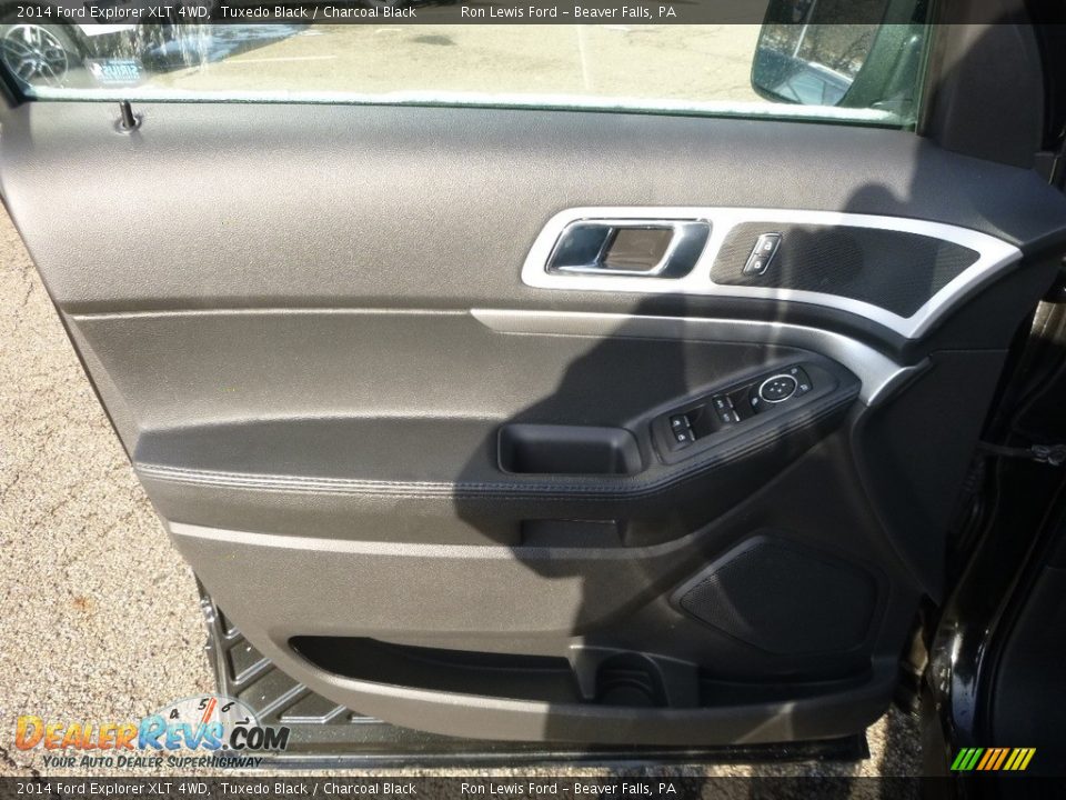 2014 Ford Explorer XLT 4WD Tuxedo Black / Charcoal Black Photo #14