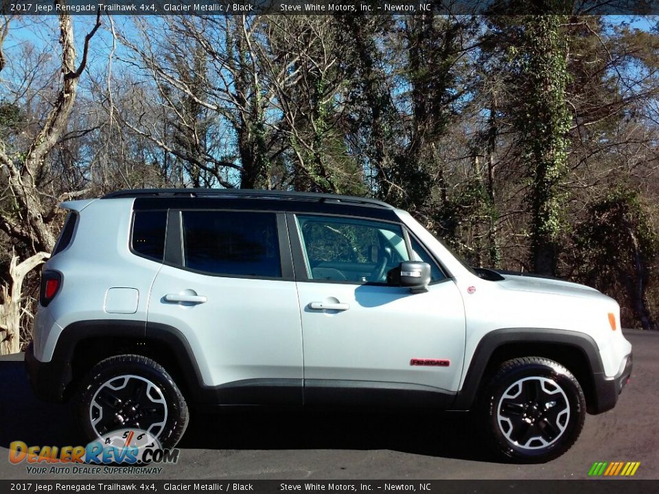 Glacier Metallic 2017 Jeep Renegade Trailhawk 4x4 Photo #5