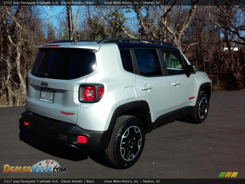 2017 Jeep Renegade Trailhawk 4x4 Glacier Metallic / Black Photo #8