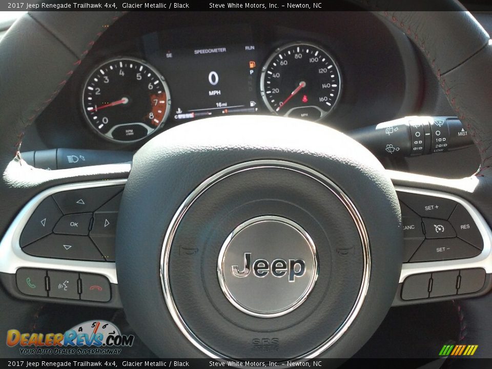 2017 Jeep Renegade Trailhawk 4x4 Glacier Metallic / Black Photo #12