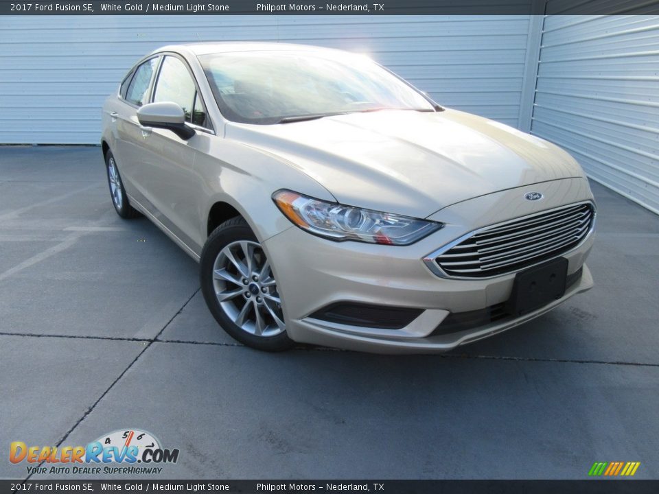 2017 Ford Fusion SE White Gold / Medium Light Stone Photo #2