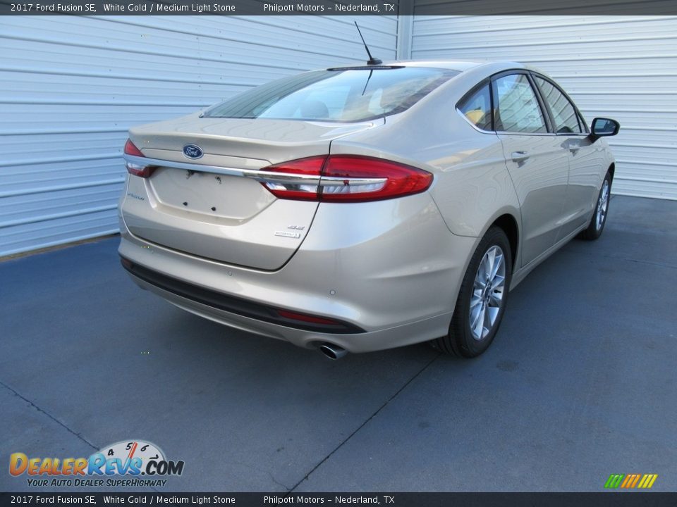 2017 Ford Fusion SE White Gold / Medium Light Stone Photo #4