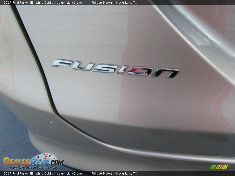 2017 Ford Fusion SE White Gold / Medium Light Stone Photo #14