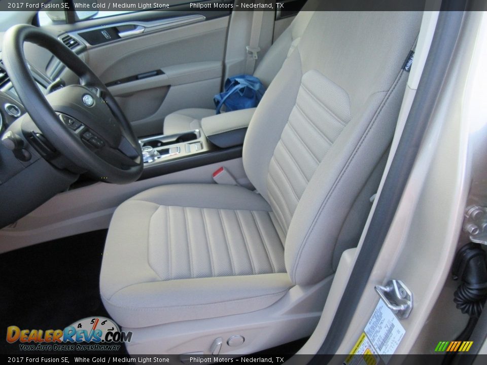 2017 Ford Fusion SE White Gold / Medium Light Stone Photo #21