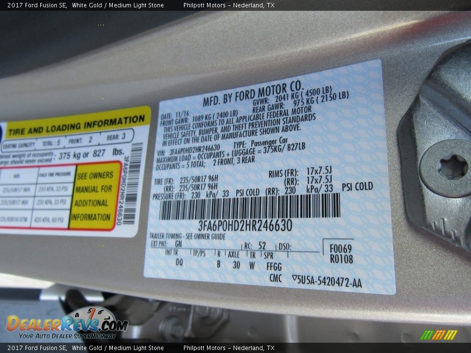 2017 Ford Fusion SE White Gold / Medium Light Stone Photo #32