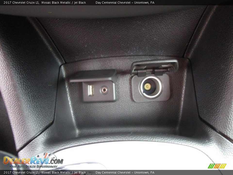2017 Chevrolet Cruze LS Mosaic Black Metallic / Jet Black Photo #18