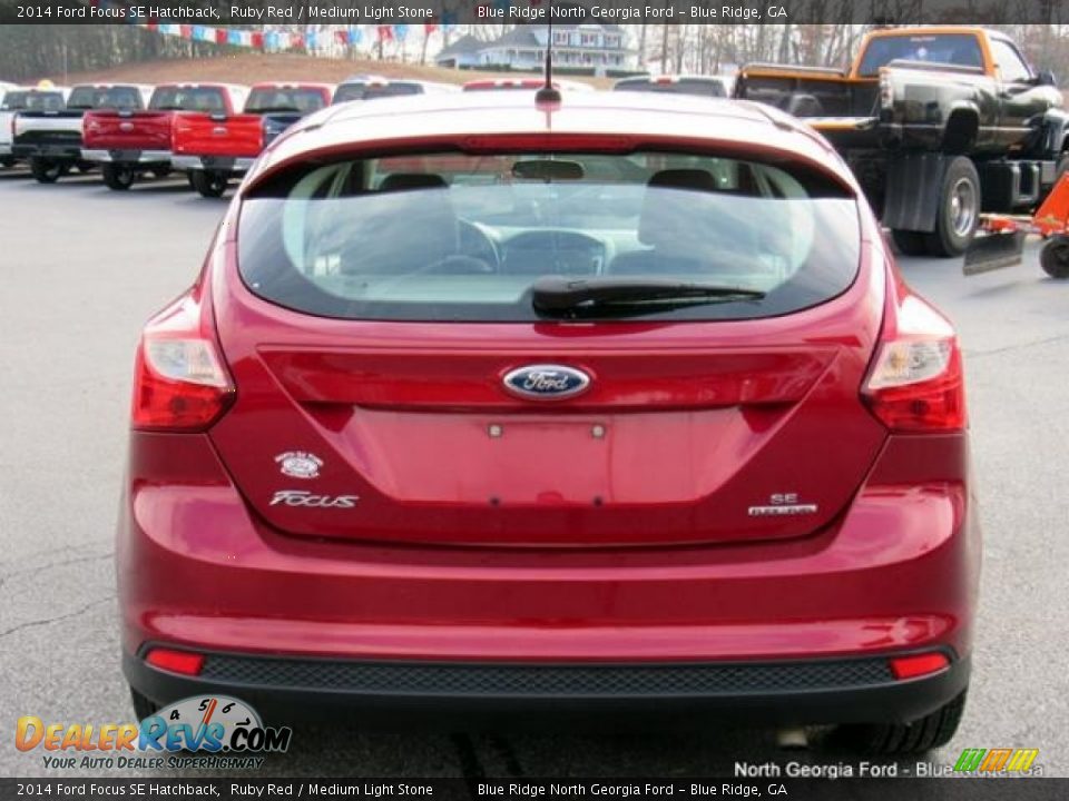 2014 Ford Focus SE Hatchback Ruby Red / Medium Light Stone Photo #4