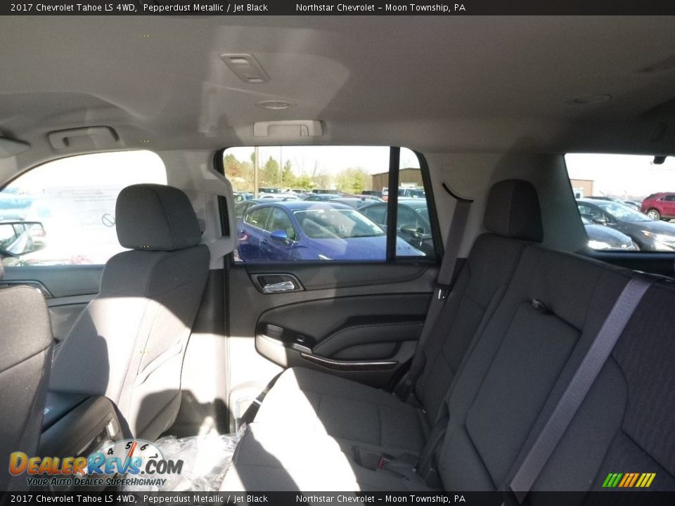 2017 Chevrolet Tahoe LS 4WD Pepperdust Metallic / Jet Black Photo #11