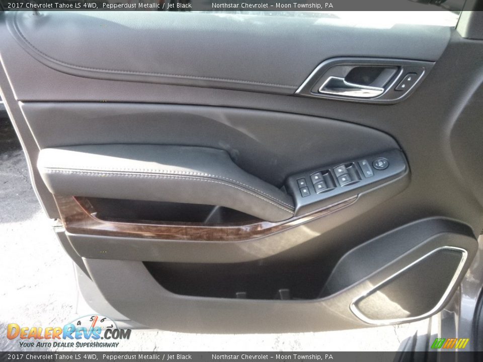 2017 Chevrolet Tahoe LS 4WD Pepperdust Metallic / Jet Black Photo #14