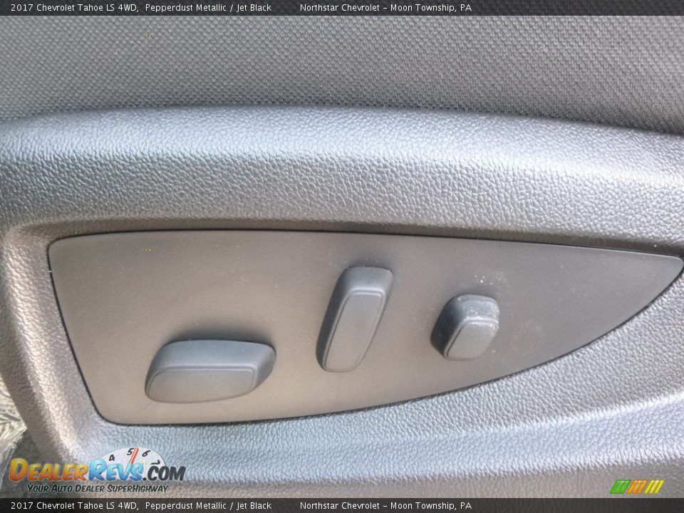 2017 Chevrolet Tahoe LS 4WD Pepperdust Metallic / Jet Black Photo #16
