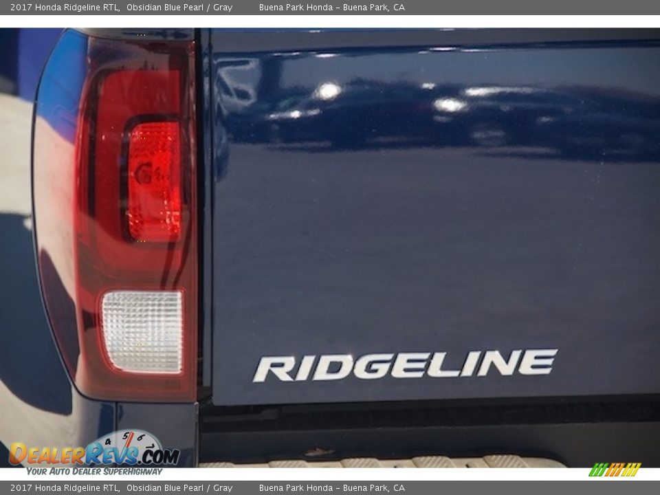 2017 Honda Ridgeline RTL Obsidian Blue Pearl / Gray Photo #3