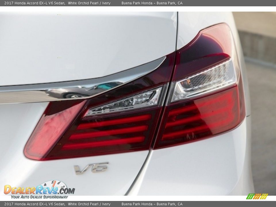 2017 Honda Accord EX-L V6 Sedan White Orchid Pearl / Ivory Photo #4