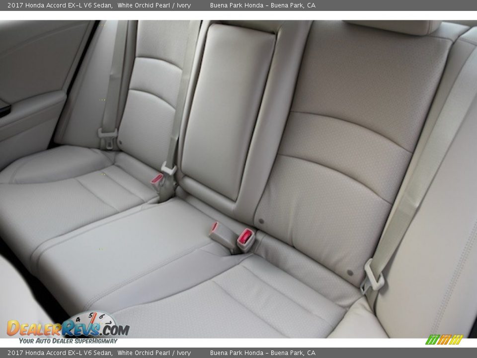 2017 Honda Accord EX-L V6 Sedan White Orchid Pearl / Ivory Photo #15