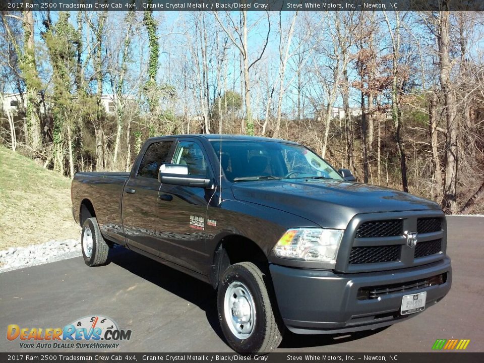 2017 Ram 2500 Tradesman Crew Cab 4x4 Granite Crystal Metallic / Black/Diesel Gray Photo #4