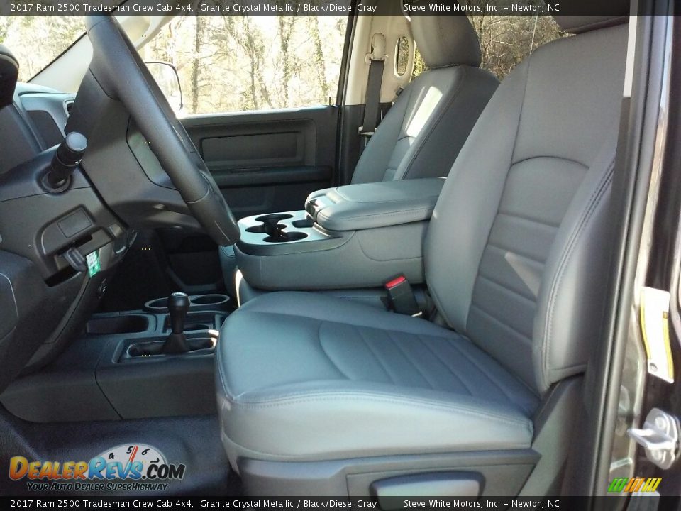 2017 Ram 2500 Tradesman Crew Cab 4x4 Granite Crystal Metallic / Black/Diesel Gray Photo #10