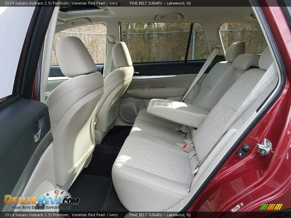 2014 Subaru Outback 2.5i Premium Venetian Red Pearl / Ivory Photo #13