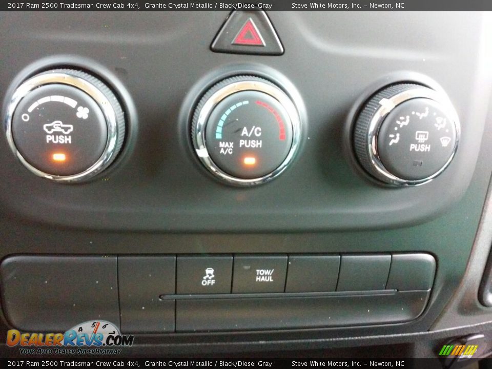 2017 Ram 2500 Tradesman Crew Cab 4x4 Granite Crystal Metallic / Black/Diesel Gray Photo #15