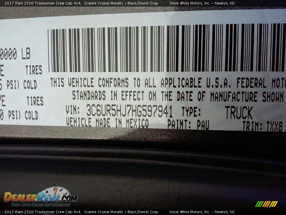 2017 Ram 2500 Tradesman Crew Cab 4x4 Granite Crystal Metallic / Black/Diesel Gray Photo #21