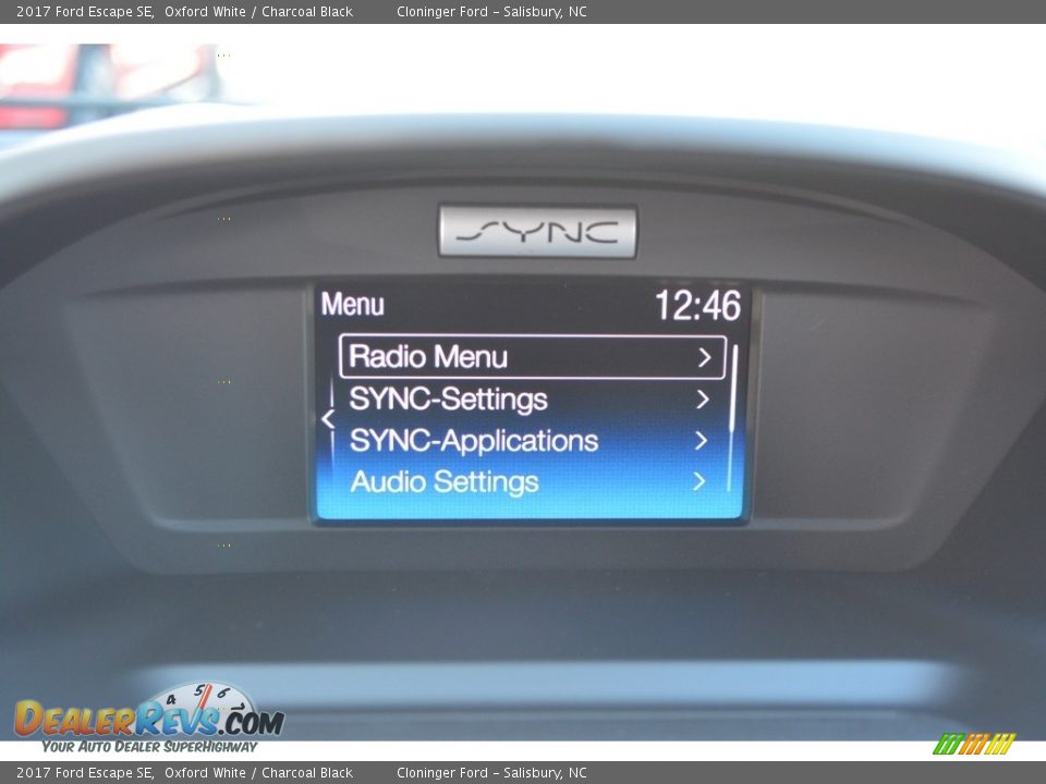 2017 Ford Escape SE Oxford White / Charcoal Black Photo #11