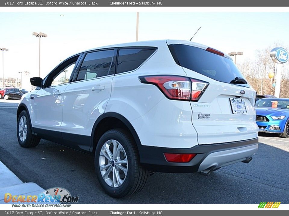 2017 Ford Escape SE Oxford White / Charcoal Black Photo #18