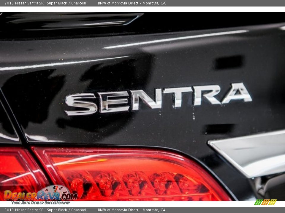 2013 Nissan Sentra SR Super Black / Charcoal Photo #7