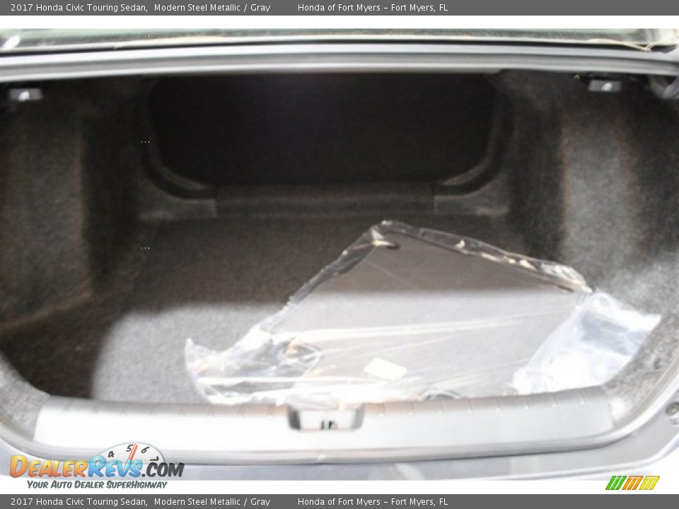 2017 Honda Civic Touring Sedan Modern Steel Metallic / Gray Photo #28