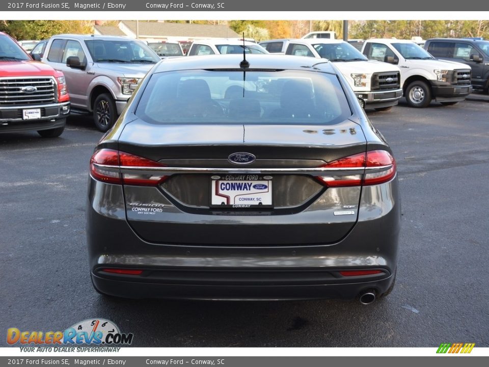 2017 Ford Fusion SE Magnetic / Ebony Photo #4