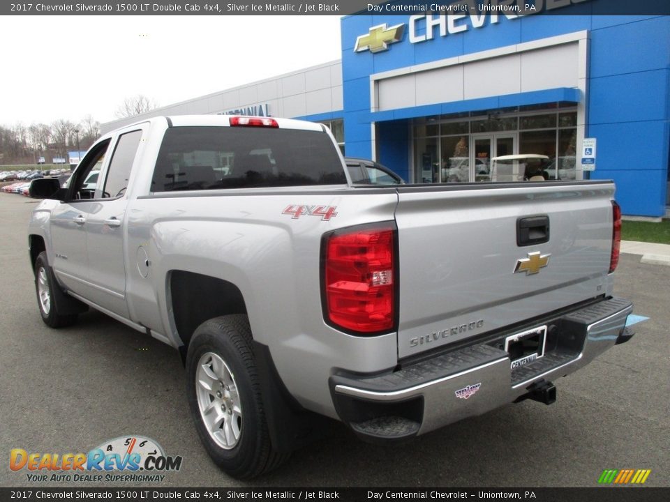 2017 Chevrolet Silverado 1500 LT Double Cab 4x4 Silver Ice Metallic / Jet Black Photo #4