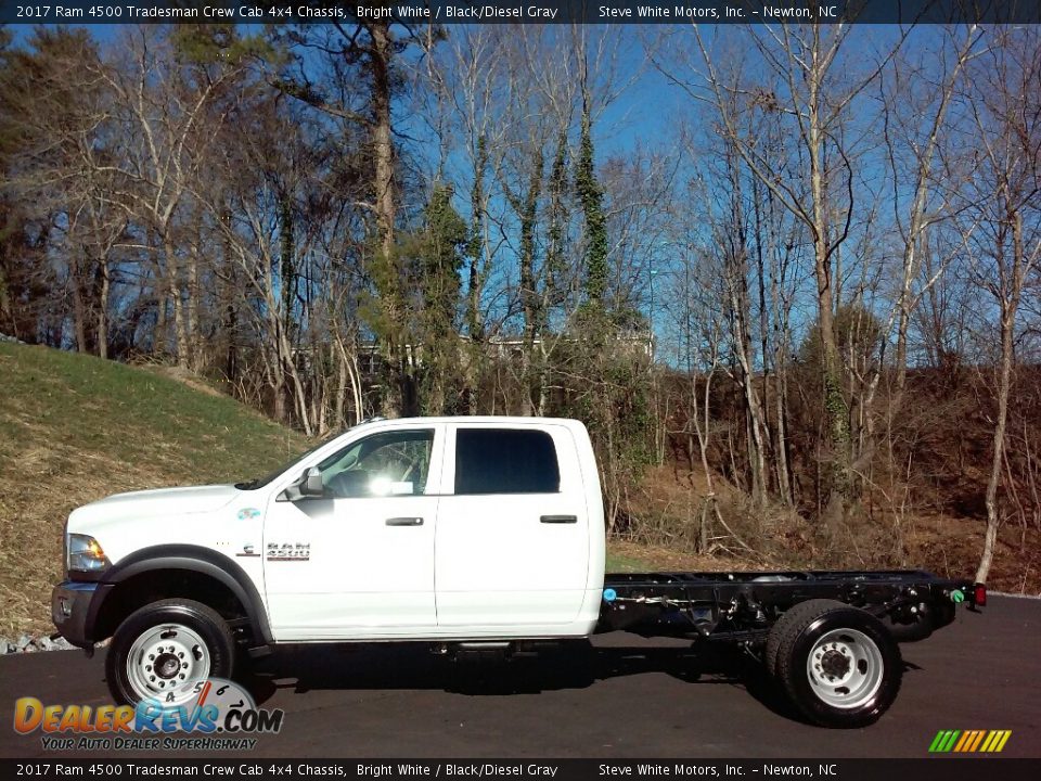 2017 Ram 4500 Tradesman Crew Cab 4x4 Chassis Bright White / Black/Diesel Gray Photo #1