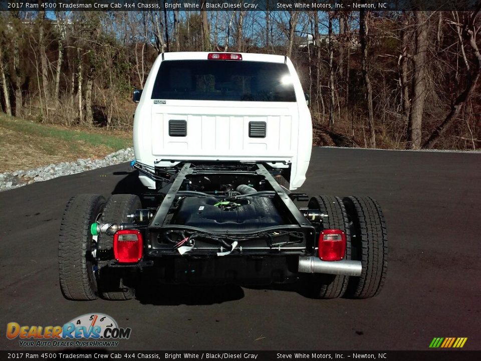 2017 Ram 4500 Tradesman Crew Cab 4x4 Chassis Bright White / Black/Diesel Gray Photo #7