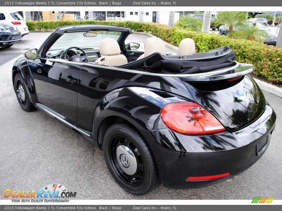 2013 Volkswagen Beetle 2.5L Convertible 50s Edition Black / Beige Photo #13