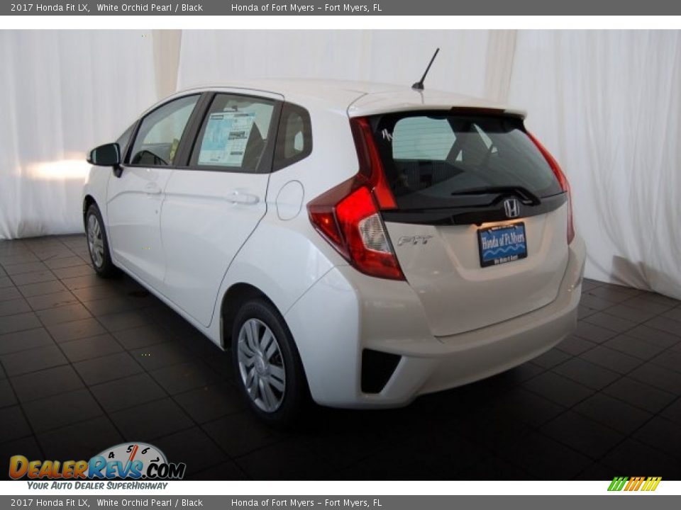 2017 Honda Fit LX White Orchid Pearl / Black Photo #6