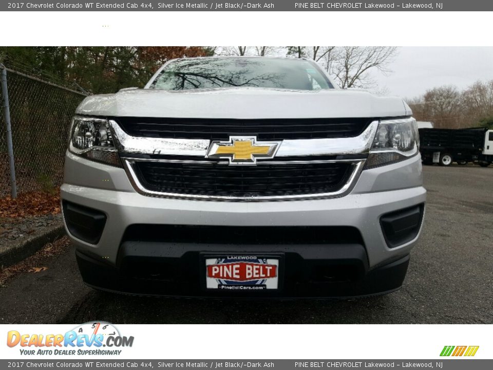 2017 Chevrolet Colorado WT Extended Cab 4x4 Silver Ice Metallic / Jet Black/­Dark Ash Photo #2