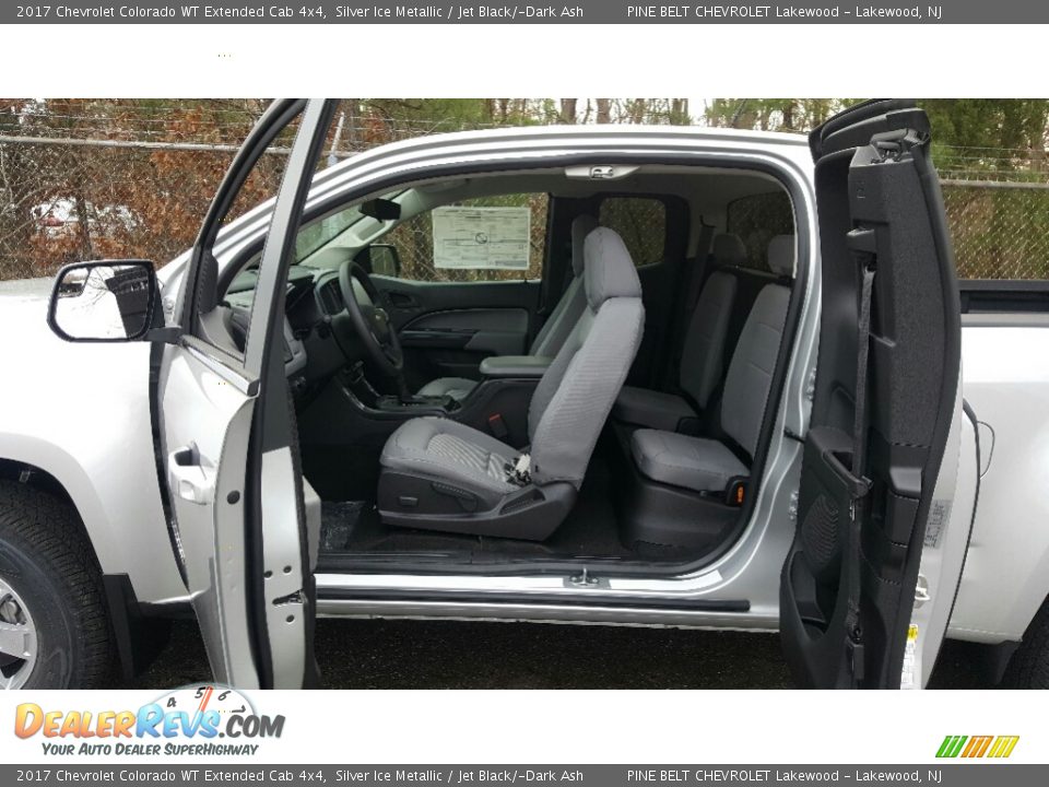 2017 Chevrolet Colorado WT Extended Cab 4x4 Silver Ice Metallic / Jet Black/­Dark Ash Photo #8