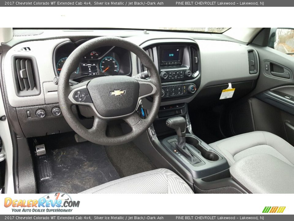 Jet Black/­Dark Ash Interior - 2017 Chevrolet Colorado WT Extended Cab 4x4 Photo #9