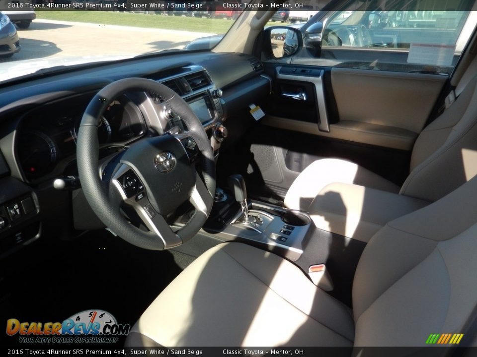 2016 Toyota 4Runner SR5 Premium 4x4 Super White / Sand Beige Photo #4