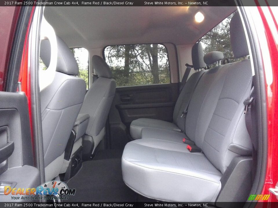 2017 Ram 2500 Tradesman Crew Cab 4x4 Flame Red / Black/Diesel Gray Photo #12