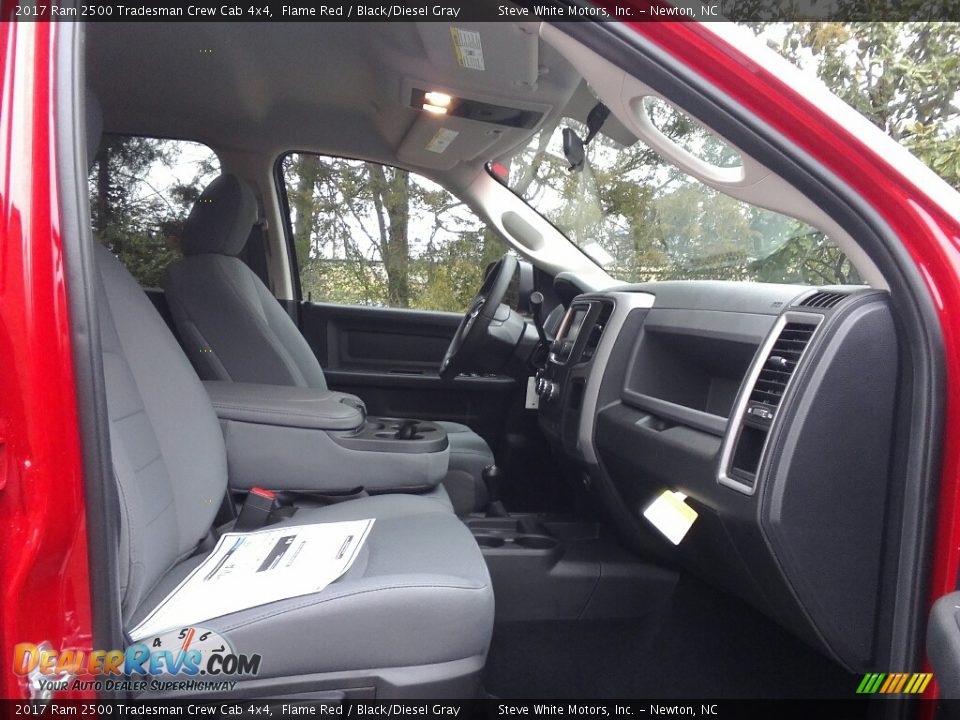 2017 Ram 2500 Tradesman Crew Cab 4x4 Flame Red / Black/Diesel Gray Photo #13