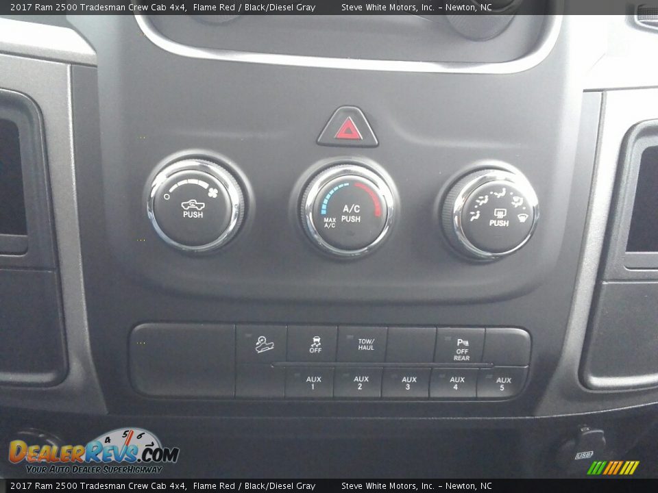 2017 Ram 2500 Tradesman Crew Cab 4x4 Flame Red / Black/Diesel Gray Photo #20