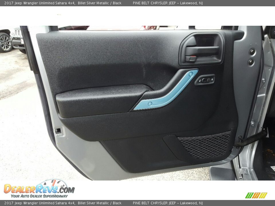 2017 Jeep Wrangler Unlimited Sahara 4x4 Billet Silver Metallic / Black Photo #6