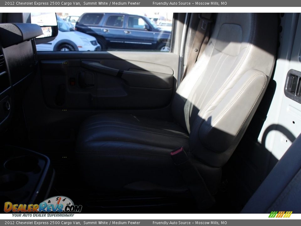 2012 Chevrolet Express 2500 Cargo Van Summit White / Medium Pewter Photo #11