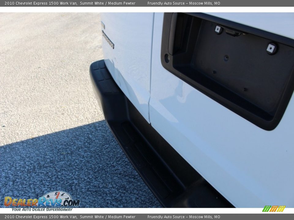 2010 Chevrolet Express 1500 Work Van Summit White / Medium Pewter Photo #27