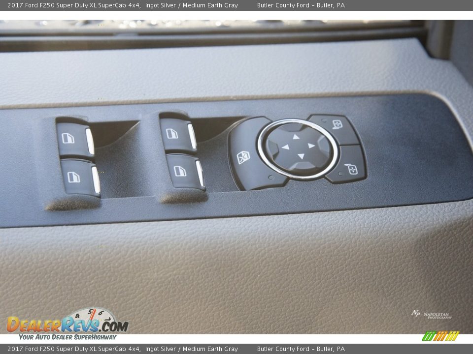 2017 Ford F250 Super Duty XL SuperCab 4x4 Ingot Silver / Medium Earth Gray Photo #6