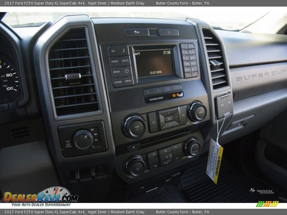 2017 Ford F250 Super Duty XL SuperCab 4x4 Ingot Silver / Medium Earth Gray Photo #7