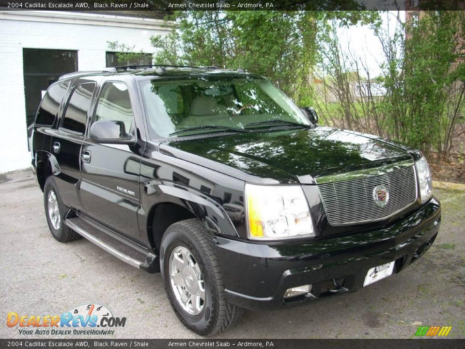 2004 Cadillac Escalade AWD Black Raven / Shale Photo #4